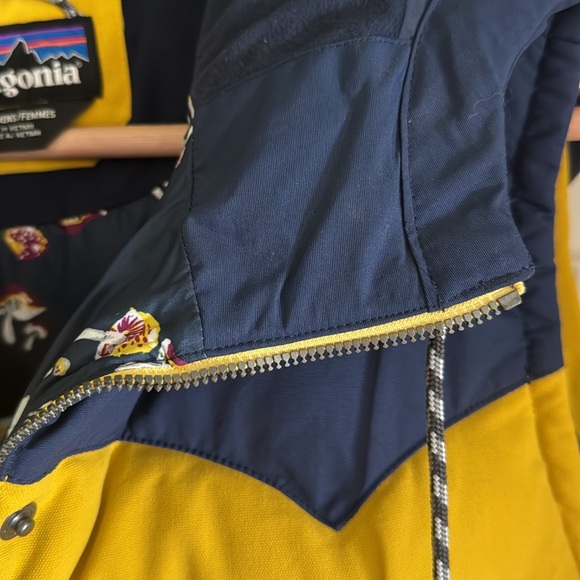 NWOT Patagonia Bivy Hooded Down Vest - Picture 10 of 11